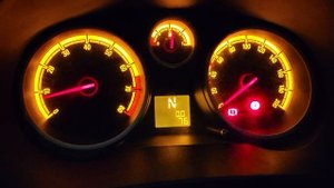 Скрытая панель opel corsa. Смотрим температуру двигателя.