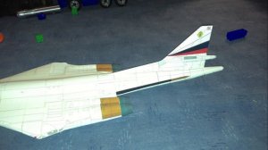 Самолет ТУ-160 из бумаги