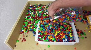 МНОГО КОНФЕТ!!!!!!