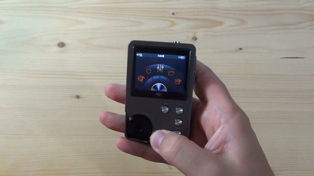 Aigo MP3-105 - распаковка интересного аудиоплеера с  заявкой на серьезный звук