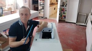 Как установить встроенную вытяжку. Как правильно подобрать вытяжку. Как ухаживать за вытяжкой.