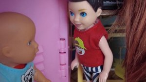 ОБМАНУЛИ УЧИТЕЛЯ! ЛАЛАФАНФАН вместо учеников) Катя и Макс веселая ШКОЛА Семейка смешные куклы