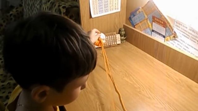 Подарок своими руками. Игрушка из помпона. Кот. смотреть онлайн