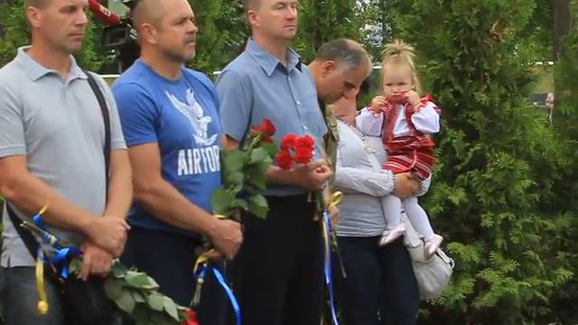 В Днепре помянули десантников, разбившихся в ИЛ-76 смотреть онлайн