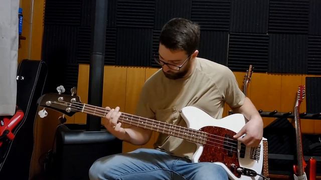 Believe For It by CeCe Winans Bass Cover // Ibanez TMB100 смотреть онлайн