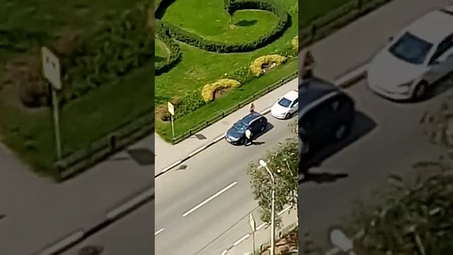 Очередной беспредел эвакуаторщиков в Мытищях смотреть онлайн