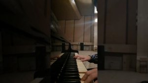 Мурка на рояле