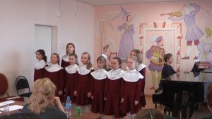 Здравствуй, Родина моя - Хор младших классов "ХорОшки"