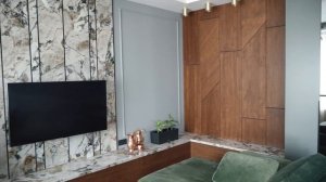Настенное панно из керамогранита и ТВ зона в керамограните