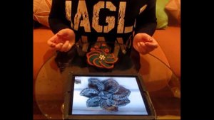 Вязаная брошь крючком // МК