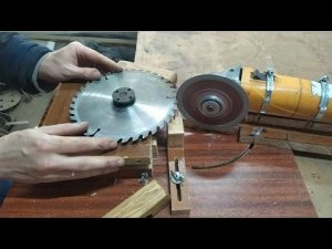 ИНТЕРЕСНЫЙ станок!!! из болгарки и обрезков СТАРОЙ мебельной ДСП.