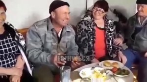 Чисто деревенский анекдот, о трех бабах и пьяном мужике, мужик не из нашего села, прикол)