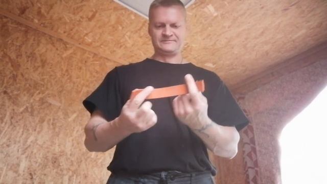 с куском резины, разминка пальц и кистей смотреть онлайн