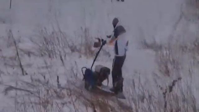 мини снегоскутер пони смотреть онлайн