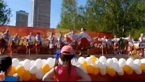 Быстрый и веселый молдавский танец Стирка xvid