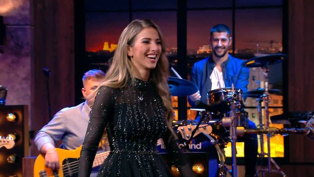 Шоуто на Николаос Цитиридис: Стриппонг със семейство Петканови смотреть онлайн