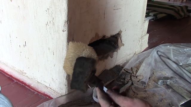 Это нужно сделать в печи до зимы - генеральная прочистка каналов с выбиванием кирпича! Художник тут смотреть онлайн