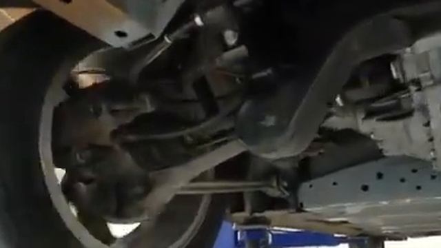 NISSAN LEAF 4WD смотреть онлайн