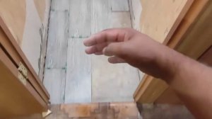 ПЛИТКА В ВАННОЙ СВОИМИ РУКАМИ КАК КЛЕИТЬ ПЛИТКУ НА ПОЛ. КЕРАМОГРАНИТ НА ПОЛ. УКЛАДКА ПЛИТКИ НА ПОЛ.