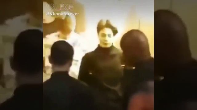 Чимин узнал что было написано на кофте смотреть онлайн