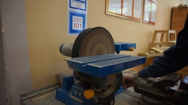 Реставрация неороманской кровати XIX века