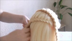 ?Красивая прическа для девочек? Прическа с лентой