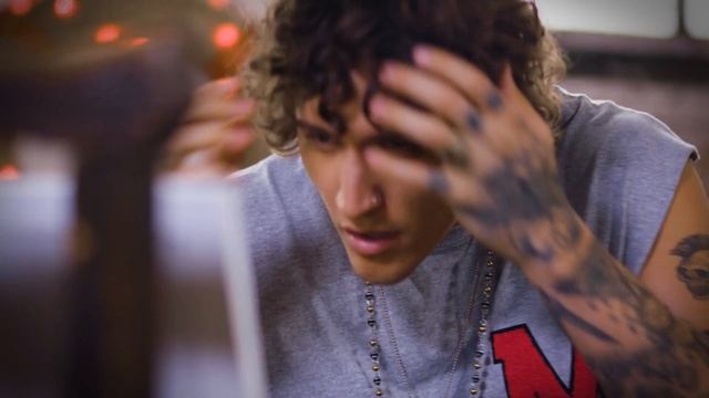 Как сделать вихрь кудрей | Укладка смотреть онлайн