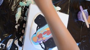 Картина АКРИЛОМ в технике FLUID ART.