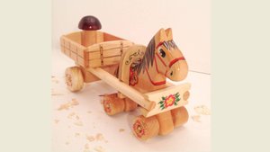Лошадка с тележкой из дерева