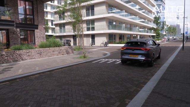 CUPRA Formentor e-Hybrid (2022) review met Stéphane Kox | RTL Autowereld test смотреть онлайн