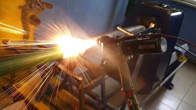 Ремонт шеек вала. Газопламенное напыление износостойкого покрытия на шейки вала. смотреть онлайн