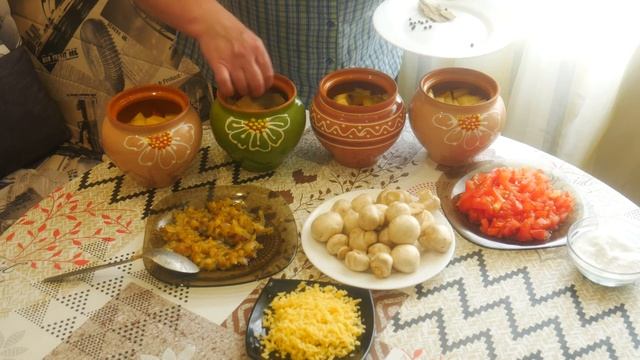 Жаркое с говядиной и грибами в горшочках (старинное блюдо Русской Кухни)