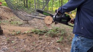 Electric chainsaw challenge GS181 vs 82CS34 Greenworks Commercial.