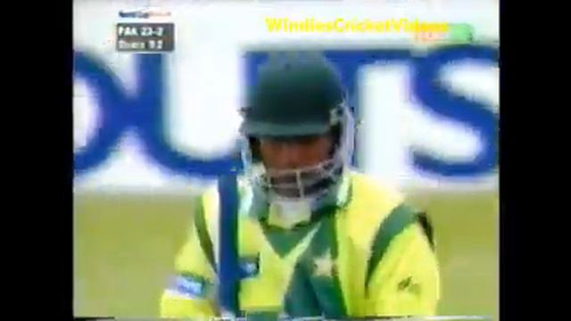 Brian Lara takes a brilliant catch