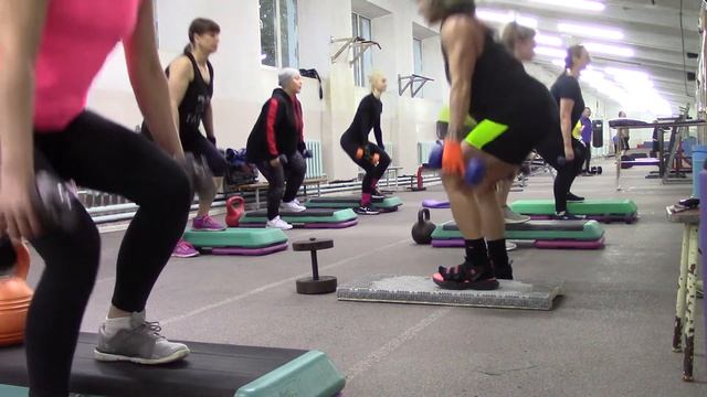 групповая силовая тренировка на все группы мышц.спорт_клуб ЮНОСТЬ г.хабаровск 1 часть