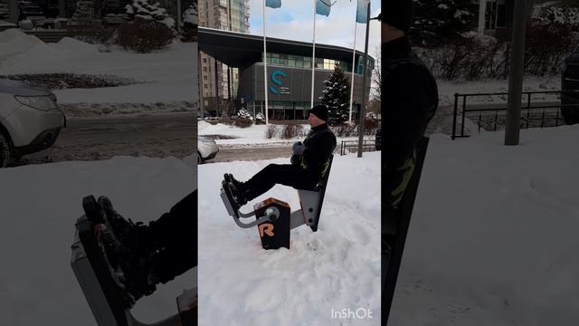 Выходите на уличные площадки не смотря на мороз  и тренируйтесь брутально ?????????
