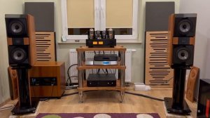 JmLab Mini Utopi, Audio-GD DAC R2R-7, Lumin L2, Line Magnetic LM 508.