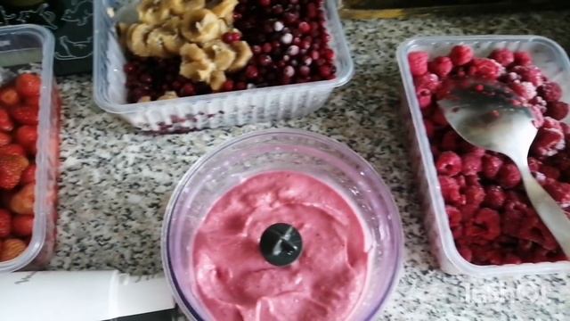 23.06.22 Влог-закупка продуктов-делаю мороженое из ягод-мои цветы-пою...