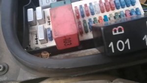 volvo 850 t5r restoration part 11 fuel pump relay replacement
