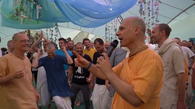 Рэпчик от Бхакти Расаяна Сагара Свами, Бхакти Раса 2022 Не повторять так! Указание махараджа смотреть онлайн