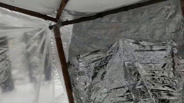 Балаган + печь Ермакова в лесу, бомж бушкрафт смотреть онлайн