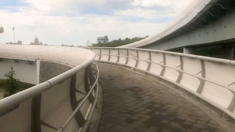Набережная Астана / Парк Астана, 1 июня 2020 / новый мост набережная