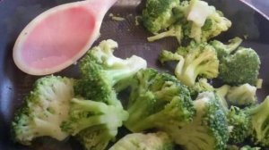 Брокколи с яйцом вкусный завтрак на каждый день