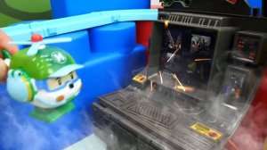 Видео для детей про игрушки Робокар Поли: Кто сломал компьютер? @GulliverRu