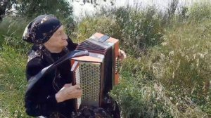 ?? Гармонистка Назифат Чотчаева 84! Музыка+шелест листвы+переливы волн+полевые цветы чудо из чудес!