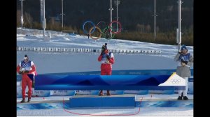 Большунов сломал китайский пьедестал на награждении! Олимпиада - 2022, лыжные гонки, скиатлон