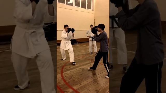 Детские поединки. Детские бои в перчатках смотреть онлайн