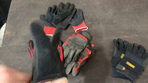 Перчатки Dewalt vs. Milwaukee/ Личное мнение / Визуальное сравнение / Отзыв