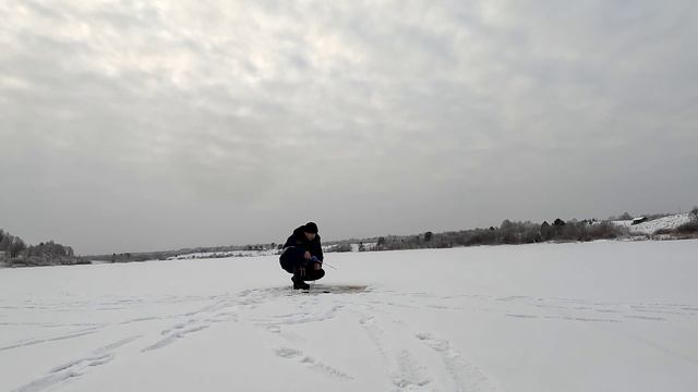 Открытие зимней ???рыбалки 2023-2024, первый лёд!!! смотреть онлайн