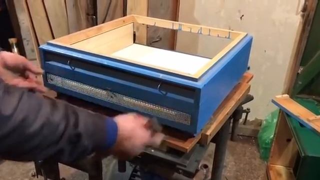 Многофункциональное дно улья Дадан. смотреть онлайн